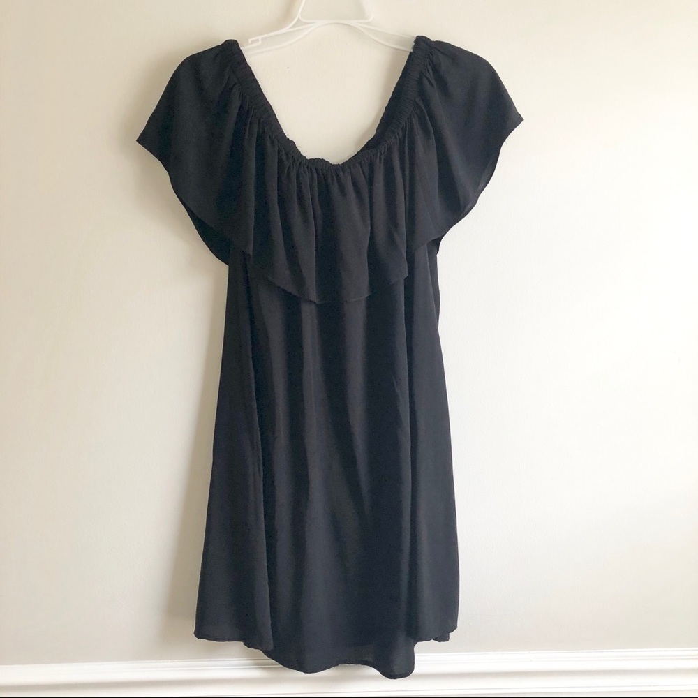 Young fabulous and broke off the shoulder dress